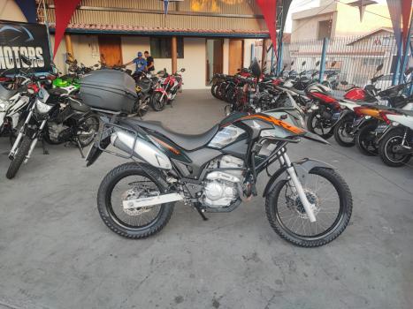 HONDA XRE 300 ADVENTURE, Foto 3