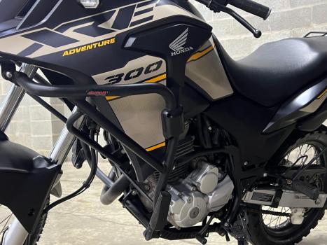 HONDA XRE 300 ADVENTURE, Foto 11