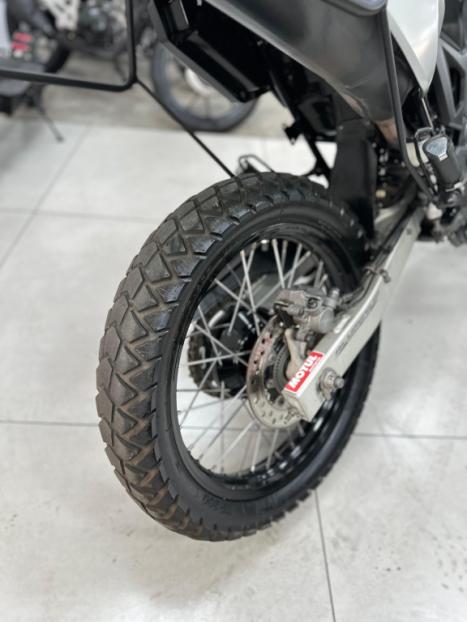 HONDA XRE 300 ADVENTURE, Foto 7