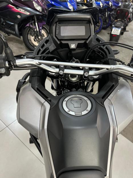 HONDA XRE 300 Sahara , Foto 5