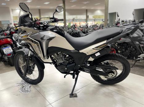 HONDA XRE 300 Sahara ADVENTURE, Foto 4