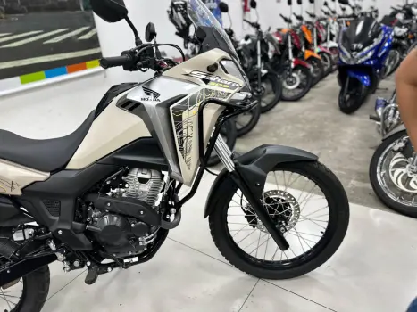 HONDA XRE 300 Sahara ADVENTURE, Foto 5