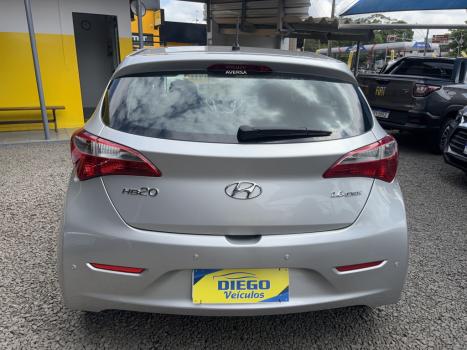 HYUNDAI HB 20 Hatch 1.6 16V 4P FLEX COMFORT PLUS, Foto 4