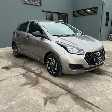HYUNDAI HB 20 Hatch 1.0 12V 4P FLEX UNIQUE, Foto 1