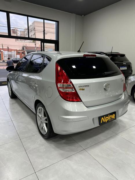 HYUNDAI I30 2.0 16V 4P, Foto 7