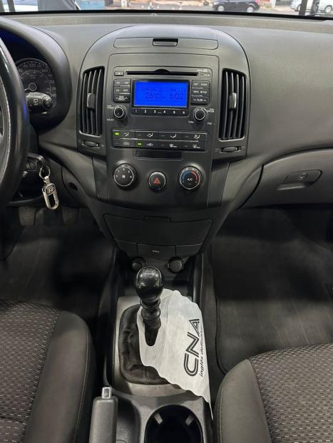 HYUNDAI I30 2.0 16V 4P, Foto 10