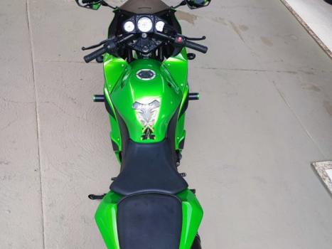 KAWASAKI Ninja 250 R, Foto 4