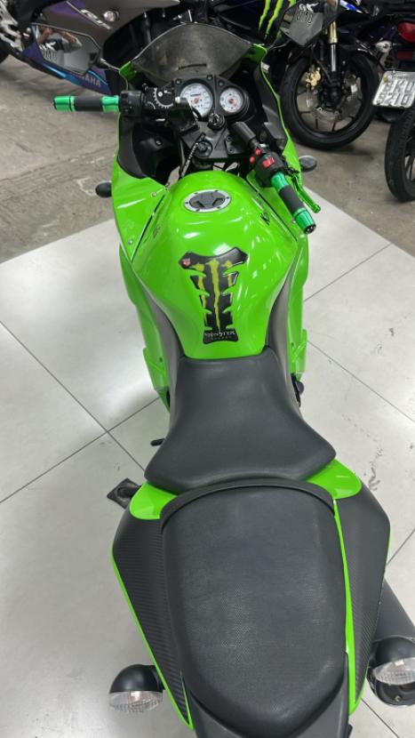 KAWASAKI Ninja 250 R, Foto 3