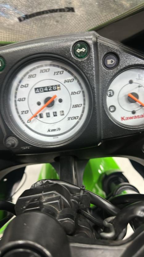 KAWASAKI Ninja 250 R, Foto 4