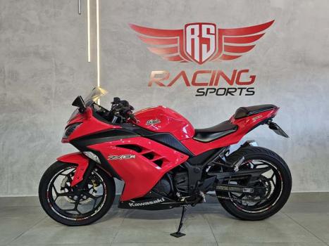 KAWASAKI Ninja 300 , Foto 2