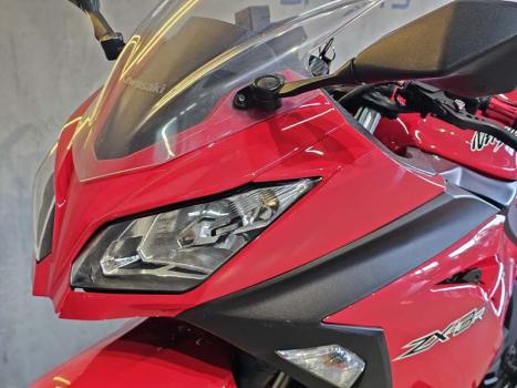 KAWASAKI Ninja 300 , Foto 4
