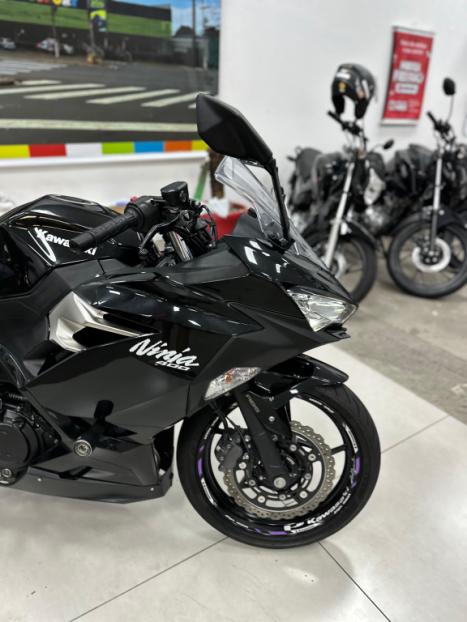 KAWASAKI Ninja 400 , Foto 8