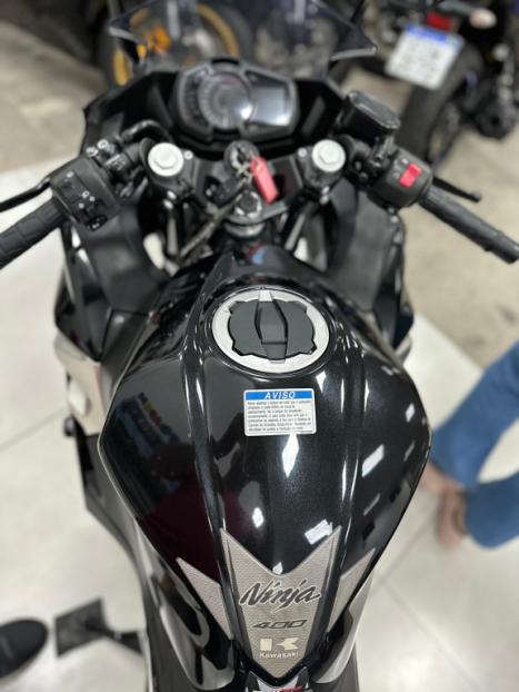 KAWASAKI Ninja 400 , Foto 10