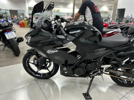 KAWASAKI Ninja 400 , Foto 11