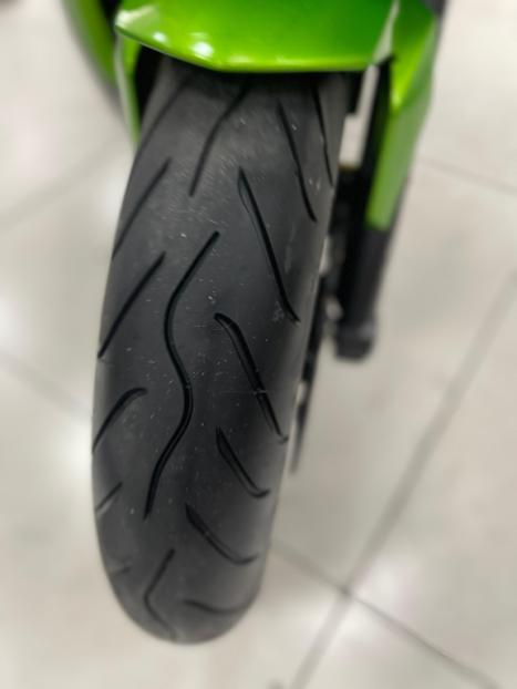 KAWASAKI Ninja 650 R, Foto 2