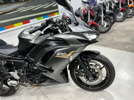 KAWASAKI Ninja 650 R, Foto 10