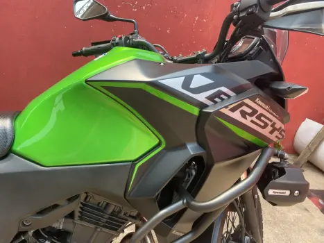 KAWASAKI Versys 300 TOURER, Foto 4