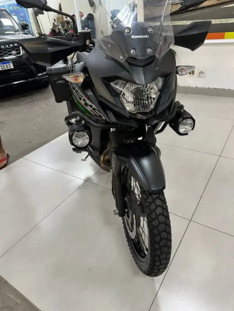 KAWASAKI Versys 300 TOURER, Foto 5