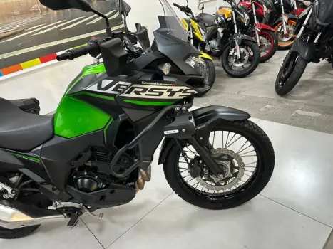 KAWASAKI Versys 300 TOURER, Foto 10