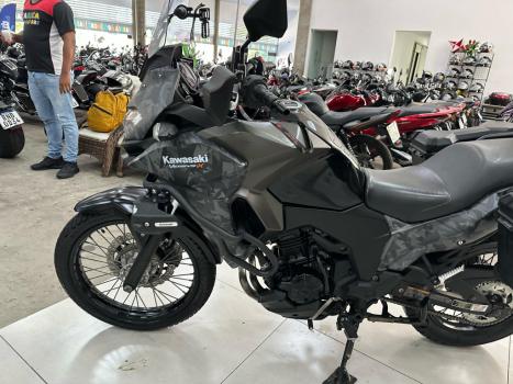 KAWASAKI Versys 300 TOURER, Foto 4