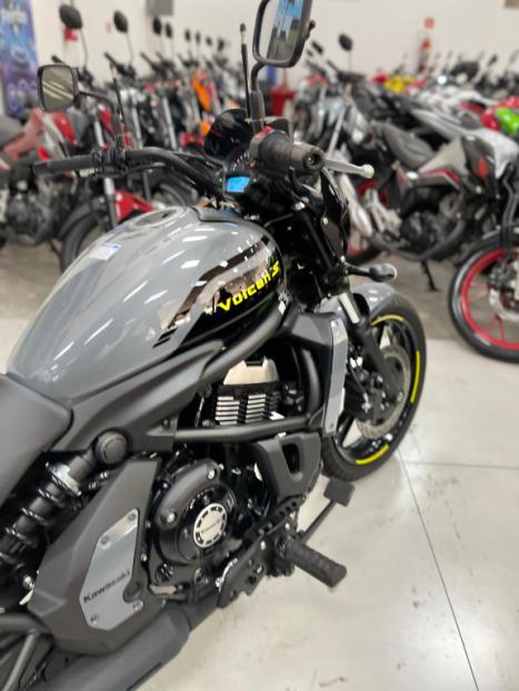 KAWASAKI Vulcan 650 S , Foto 3