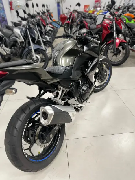 KAWASAKI Z 300 , Foto 8