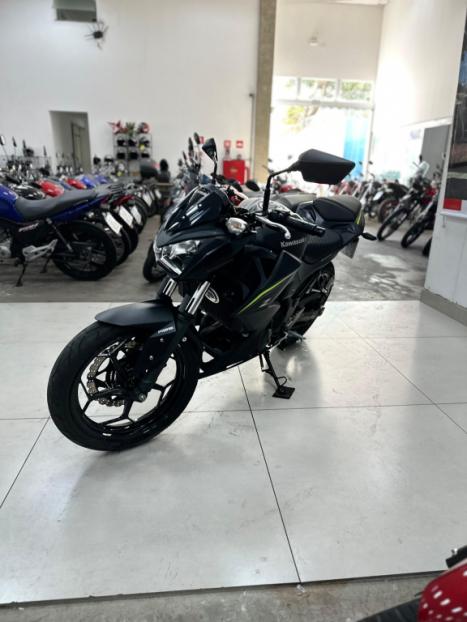 KAWASAKI Z 300 , Foto 3