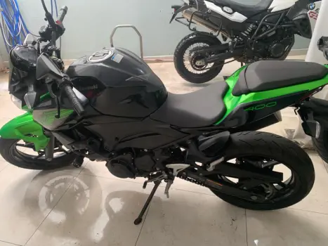 KAWASAKI Z 400 ABS, Foto 3