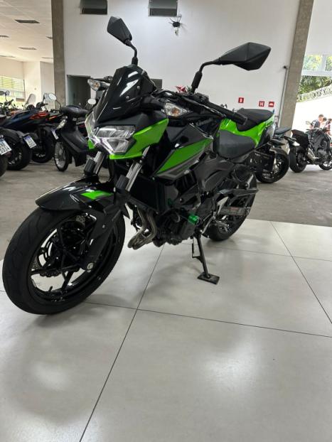 KAWASAKI Z 400 ABS, Foto 13