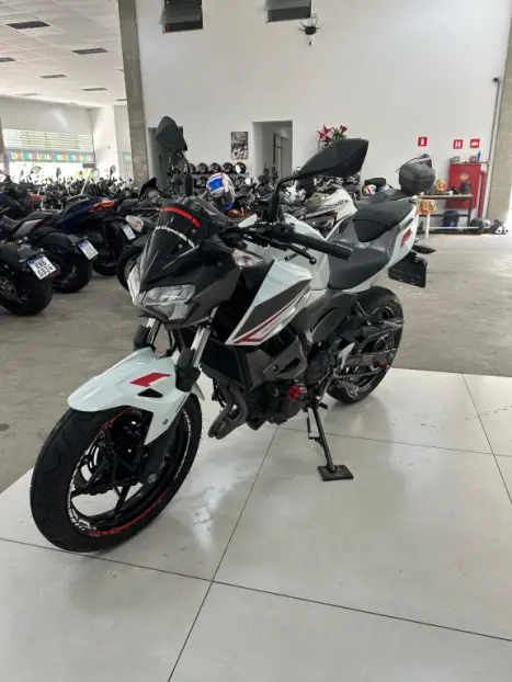 KAWASAKI Z 400 ABS, Foto 11