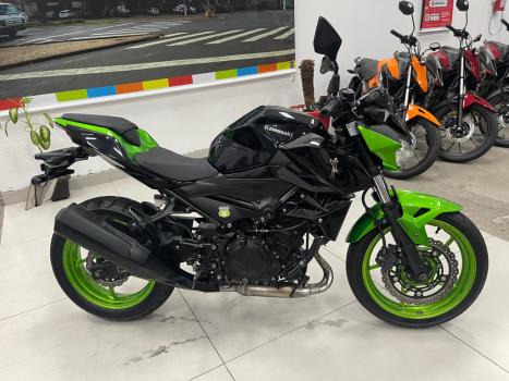 KAWASAKI Z 400 ABS, Foto 13
