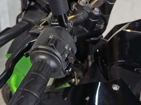 KAWASAKI Z 400 ABS, Foto 6
