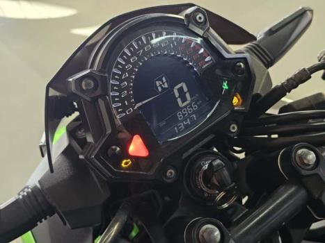 KAWASAKI Z 400 ABS, Foto 11