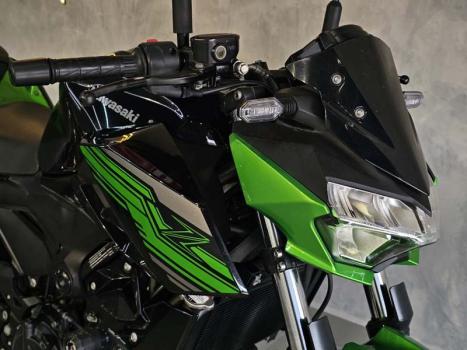 KAWASAKI Z 400 ABS, Foto 12