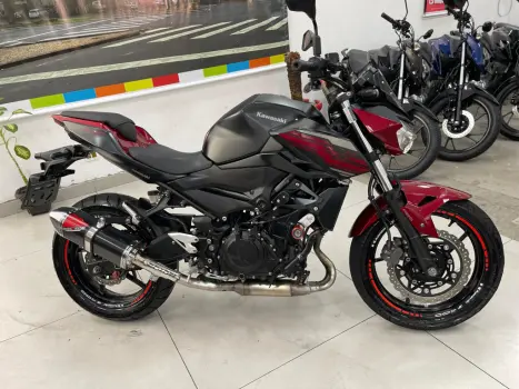 KAWASAKI Z 400 ABS, Foto 12