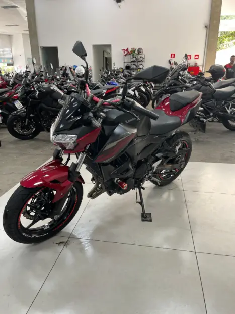 KAWASAKI Z 400 ABS, Foto 13