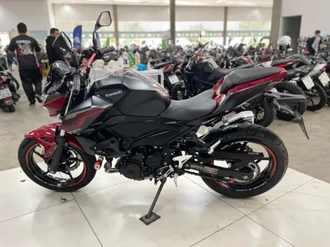 KAWASAKI Z 400 ABS, Foto 17