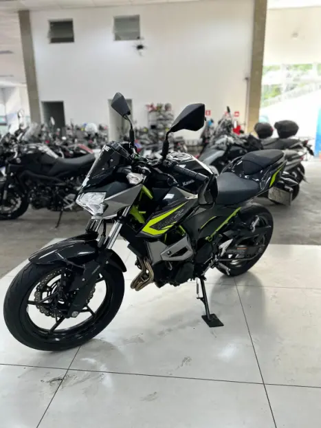 KAWASAKI Z 400 ABS, Foto 6