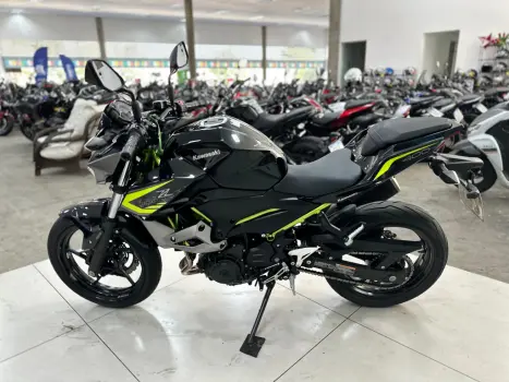 KAWASAKI Z 400 ABS, Foto 8