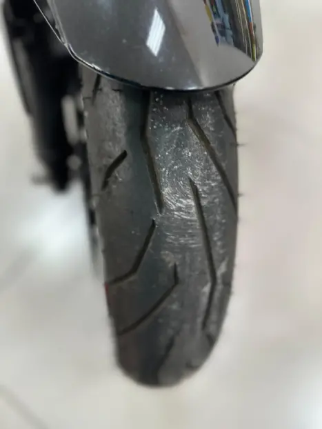 KAWASAKI Z 400 ABS, Foto 4