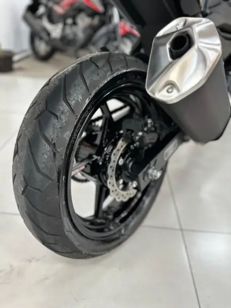 KAWASAKI Z 400 ABS, Foto 5
