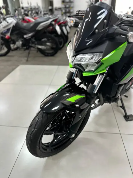 KAWASAKI Z 400 ABS, Foto 7
