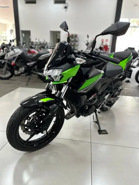 KAWASAKI Z 400 ABS, Foto 10