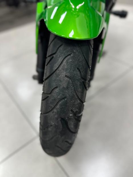 KAWASAKI Z 400 ABS, Foto 3