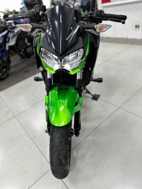 KAWASAKI Z 400 ABS, Foto 4