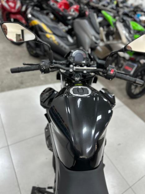 KAWASAKI Z 400 ABS, Foto 3