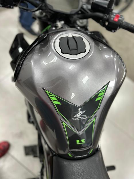 KAWASAKI Z 900 ABS, Foto 4
