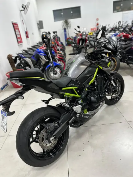 KAWASAKI Z 900 ABS, Foto 6