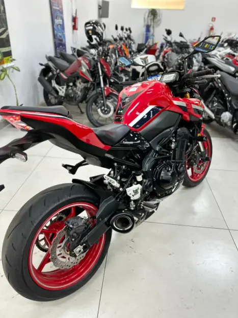 KAWASAKI Z 900 ABS, Foto 4