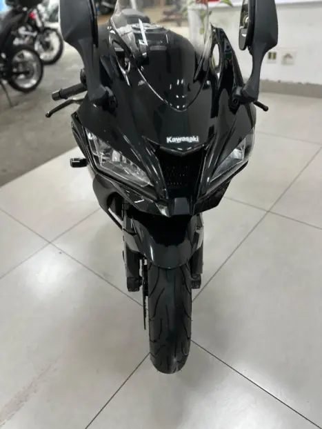 KAWASAKI ZX 10 R NINJA, Foto 3